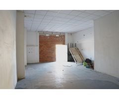 Local comercial en venta en Deltebre, junto al río Ebro