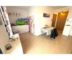 Apartamento muy soleado, para entrar a vivir, cerca de la avenida catalunya y mercadona
