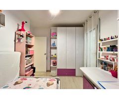 Presentem aquest magnífic pis de 3 habitacions situat a la preciosa urbanització Tirant lo Blanc