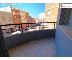APARTAMENTO SEMINUEVO DE 3 HABITACIONES