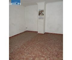 SE VENDE O ALQUILA LOCAL COMERCIAL EN ELCHE CERCA DE LA PLAZA OBISPO SIURI