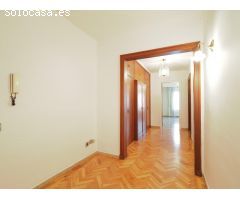 PISO MUY AMPLIO CON PARQUING
