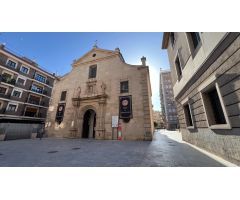 Exclusiva vivienda en edificio emblemático en pleno centro de Murcia