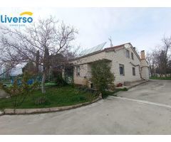 OPORTUNIDAD DE VIVIR EN UN CHALET CON TERRENO Y NAVE,  EN ARANDA