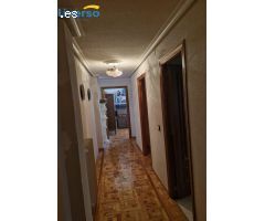 AMPLIO PISO EN VENTA EN MORATIN