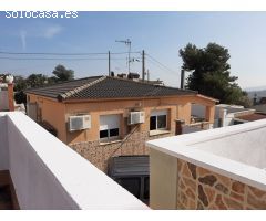 BONITA CASA CON PISCINA EN EL PRIORATO DE LA BISBAL