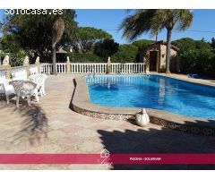 CHALET EN PARCELA SEGRAGADA CON PISCINA - ZONA LAS VEGETAS – CHICLANA DE LA FRONTERA
