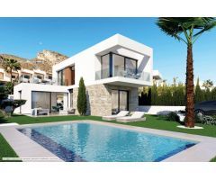 VILLA INDEPENDIENTE CON PISCINA PRIVADA, 3 DORMITORIOS Y 3 BAÑOS EN FINESTRAT