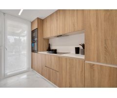 ATICO DE 2 DORMITORIOS Y 2 BAÑOS CON SOLARIUM PRIVADO DE 71M2  Y VISTAS AL MAR EN PUNTA PRIMA!