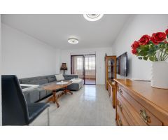 APARTAMENTO EN PLANTA BAJA DE 2 DORMITORIOS CON TERRAZA Y PATIO DE 45M2! CON LICENCIA TURISTICA!!