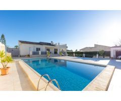 VILLA INDEPENDIENTE COMPLETAMENTE REFORMADA Y CON PARCELA DE  825 m2 EN SAN LUIS!