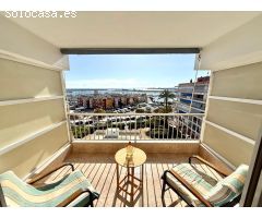 APARTAMENTO DE 3 DORMITORIOS CON VISTAS  AL MAR, PARKING Y PISCINA COMUNITARIA!! PRIMERA LINEA!!