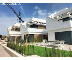 Villa en Venta en Pilar de la Horadada, Alicante