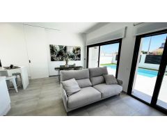 Villa en Venta en Pilar de la Horadada, Alicante