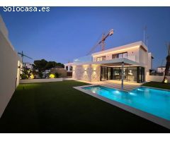 Villa en Venta en Orihuela Costa, Alicante