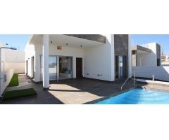Villa en Venta en Orihuela Costa, Alicante