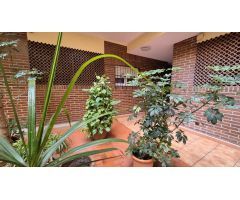 Apartamento  de 2 dormitorios  cerca de la Playa del Cura y de los Locos Torrevieja
