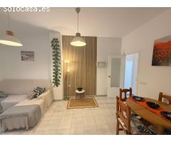 Apartamento  de 2 dormitorios  cerca de la Playa del Cura y de los Locos Torrevieja