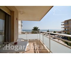 PRIMERA LÍNEA DE PLAYA CON TERRAZA Y ESPECTACULARES VISTAS AL MAR