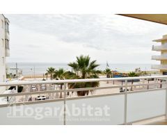 PRIMERA LÍNEA DE PLAYA CON TERRAZA Y ESPECTACULARES VISTAS AL MAR