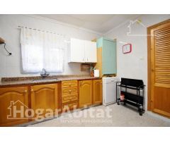 CHALET REFORMADO CON TERRAZA, PISCINA, BARBACOA Y PARKING