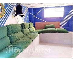 CHALET CON TERRAZA Y JARDÍN EN CAÑADA