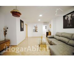EDIFICIO SEMINUEVO Y REFORMADO CON LOCAL COMERCIAL, 3 TRASTEROS Y TERRAZA