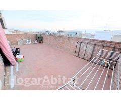 ÁTICO SEMIREFORMADO CON ASCENSOR Y TERRAZA, CERCA DE LA AV GIORGETA