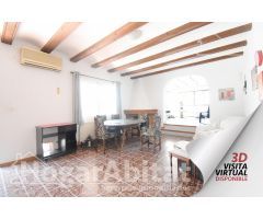 GRAN CHALET CON PISCINA, GARAJE, TERRAZA Y PARCELA