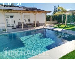 ¡ESPECTACULAR CHALET! CON GARAJE, PISCINA PRIVADA Y TERRAZA