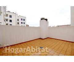 SEMINUEVO Y EXTERIOR CON GARAJE Y TERRAZA, CERCA DE LA AV DE FRANCIA