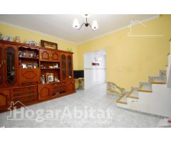 AMLIA CASA CON TERRAZA Y PATIO