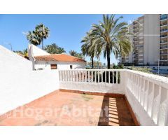 CHALET CON GARAJE Y 3 TERRAZAS  JUNTO A LA PLAYA