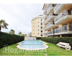¡PRIMERA LÍNEA DE PLAYA!  IMPECABLE EN RESIDENCIAL CON PISCINA
