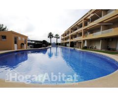 PRECIOSO ÁTICO SEMINUEVO CON PISCINA Y TERRAZA MUY CERCA DE LA PLAYA