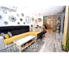 ESPACIOSA Y PRECIOSA CASA REFORMADA CON DOS TERRAZAS