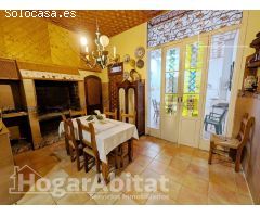 GRAN CASA REFORMADA CON BALCÓN Y TERRAZA, MUY CENTRAL