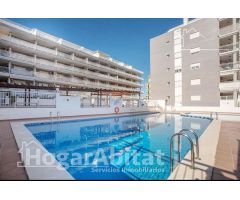 CON PISCINA, GARAJE Y TERRAZA CERCA DE LA PLAYA
