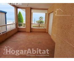 ¡NUEVA A ESTRENAR! JUNTO A LA PLAYA CON PISCINA, 2 TERRAZAS Y GARAJE