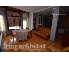 GRAN CASA CON GARAJE, TERRAZA Y LOCAL COMERCIAL