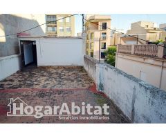 GRAN CASA EN EL CENTRO CON ESPACIOSA TERRAZA