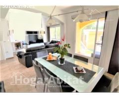 CHALET SEMINUEVO CON PISCINA, GARAJE, BARBACOA Y TERRAZA