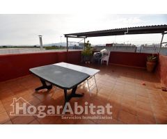 MUY AMPLIO Y LUMINOSO CON TERRAZA Y BARBCOA CERCA DEL AYUNTAMIENTO