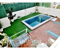 ESPECTACULAR CASA CON ASCENSOR Y PISCINA PRIVADA