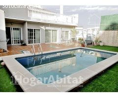 ESPECTACULAR CASA CON ASCENSOR Y PISCINA PRIVADA