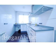 ¡ESPECTACULAR ADOSADO! AMPLIO Y LUMINOSO CON GARAJE Y TERRAZA