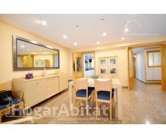 ¡CENTRO! MUY AMPLIO, LUMINOSO Y EXTERIOR CON TERRAZA Y BALCÓN