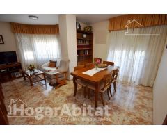 ¡OPORTUNIDAD! MUY AMPLIO Y TODO EXTERIOR CON 3 BALCONES Y ASCENSOR