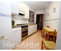CASA AMPLIA Y LUMINOSA CON GARAJE Y TRASTERO, EN PLENO CENTRO