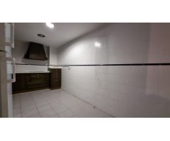 Duplex en Venta en Urbanización Roquetas de Mar, Almería